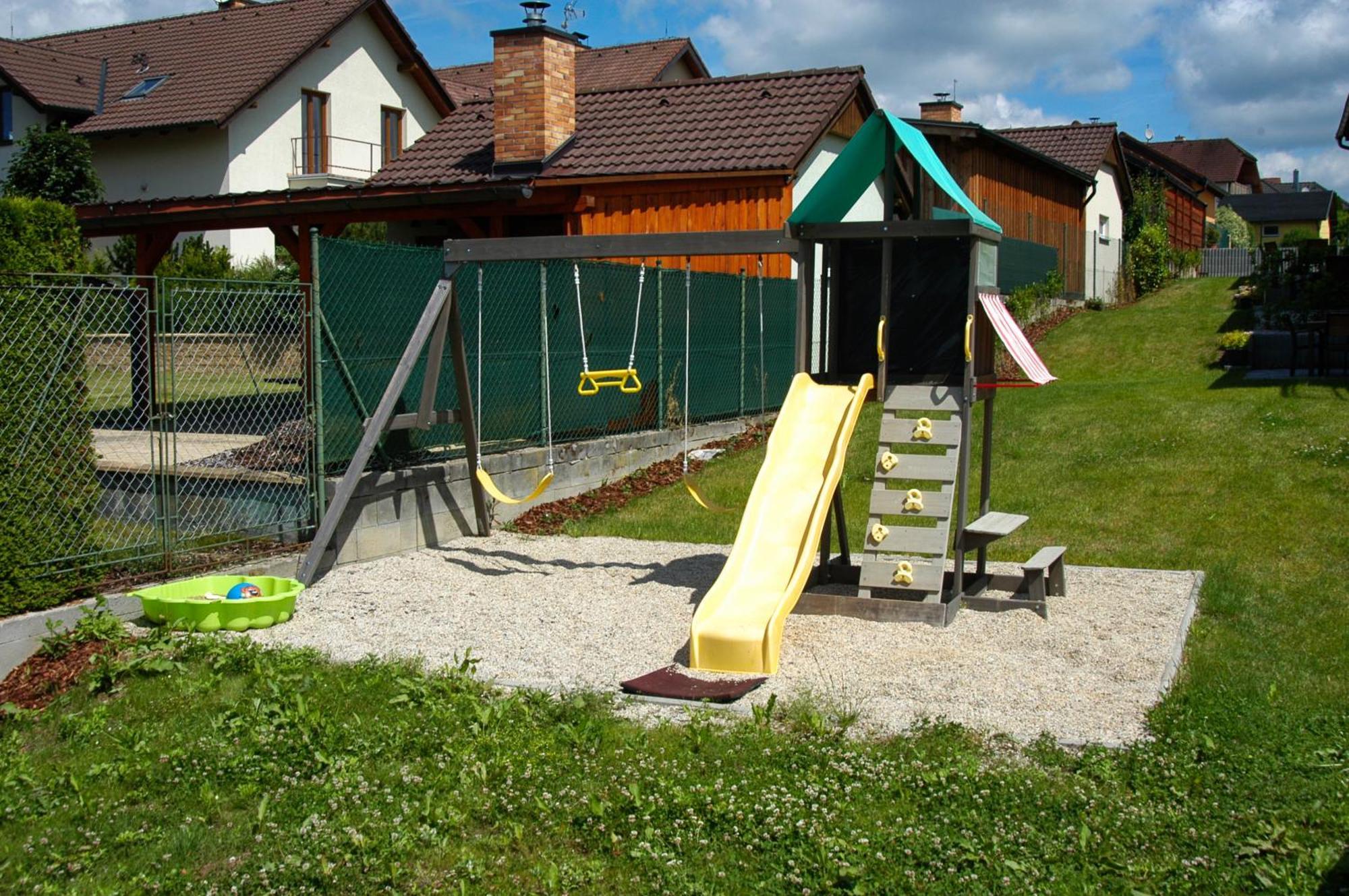 Apartmanove Domy Lipno 1 弗林布尔克 外观 照片