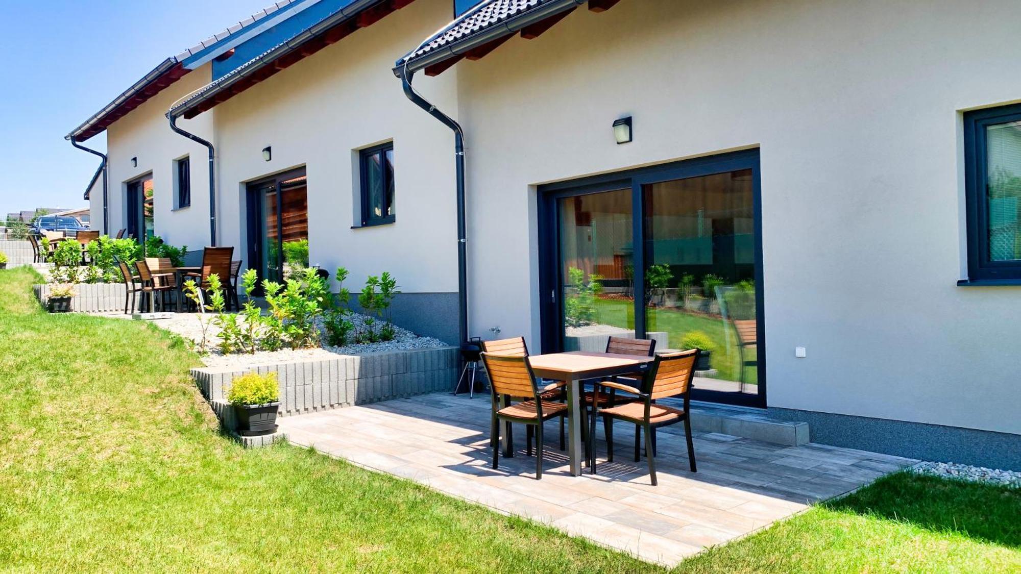 Apartmanove Domy Lipno 1 弗林布尔克 外观 照片