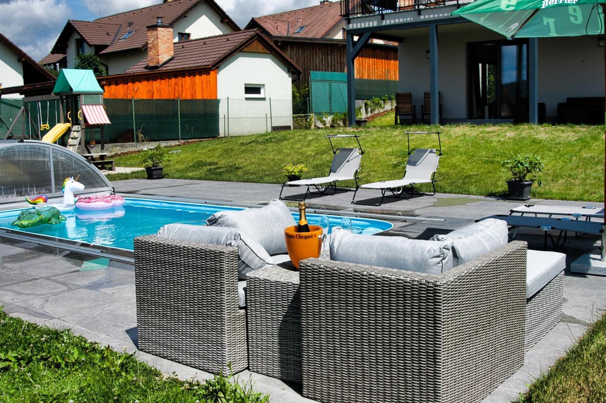 Apartmanove Domy Lipno 1 弗林布尔克 外观 照片